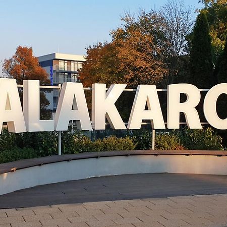 Ta'Karos Apartman 佐洛卡罗斯 外观 照片