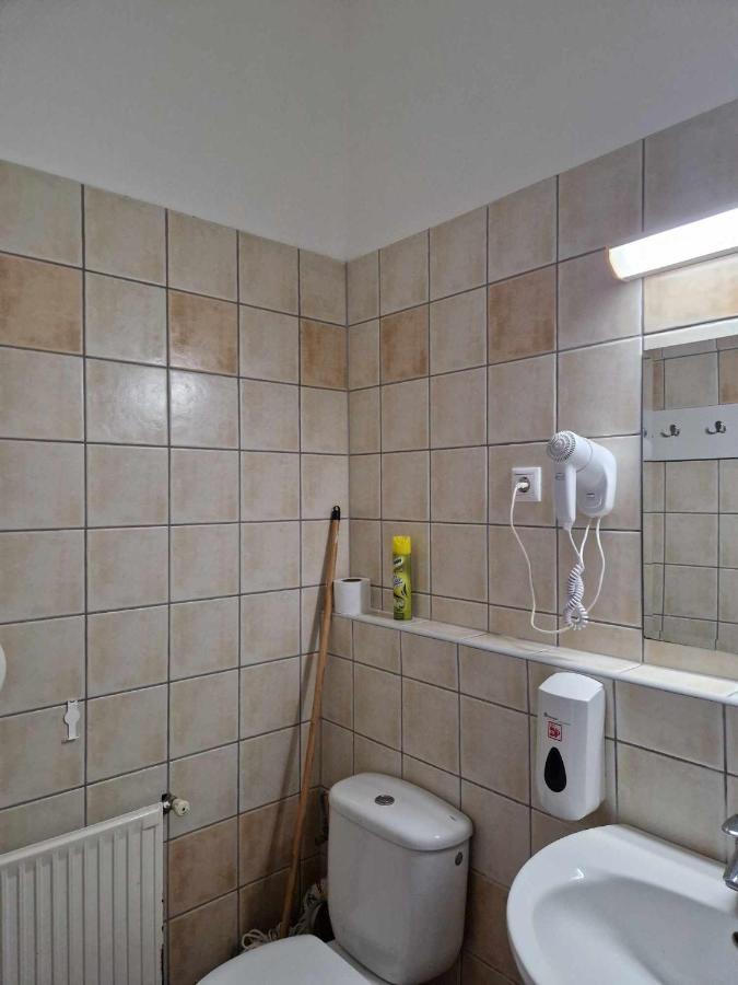 Ta'Karos Apartman 佐洛卡罗斯 外观 照片